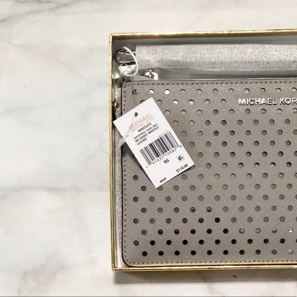 ‼️LAST ONE‼️Michael Kors Gusset Wristlet Grey O92 - Picture 4 of 5